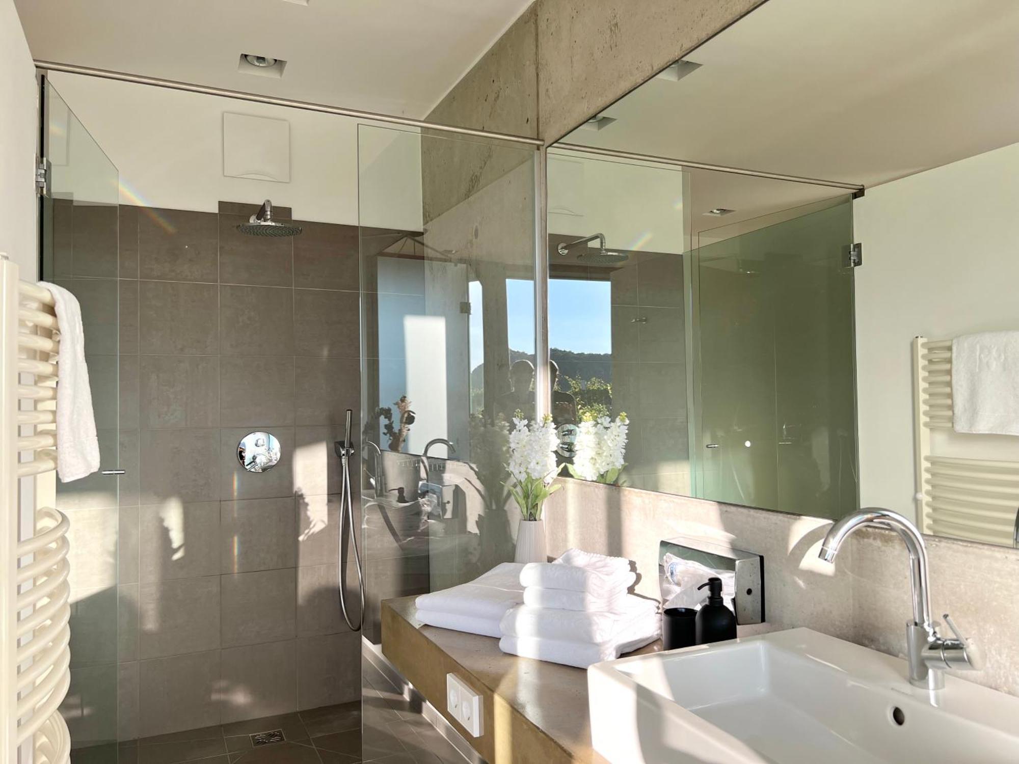 An Der Lage - Exklusives Apartment Mit Toskana Flair Obegg Luaran gambar